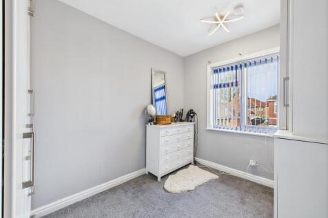 Bedroom: