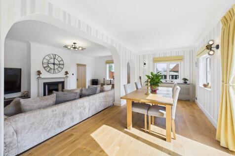 Dining area: