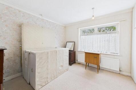 Bedroom: