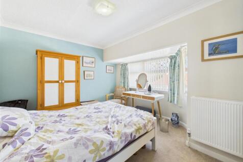 Bedroom: