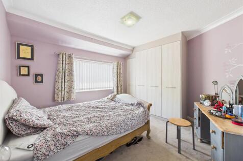 Bedroom: