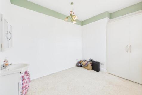 Bedroom: