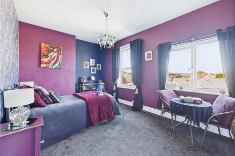 Bedroom: