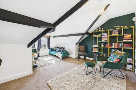 Bedroom: