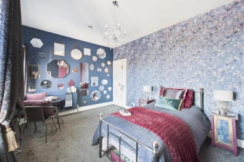 Bedroom: