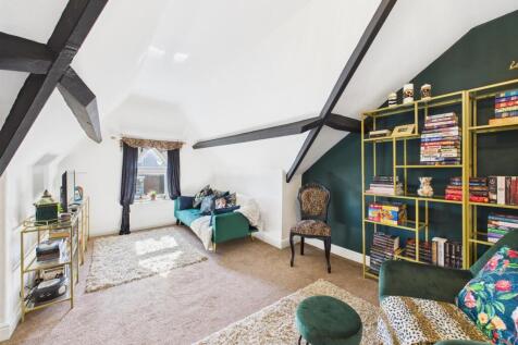 Bedroom: