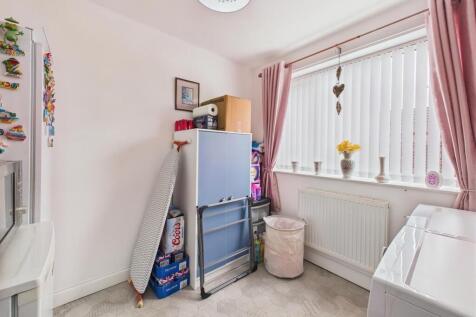 Bedroom: