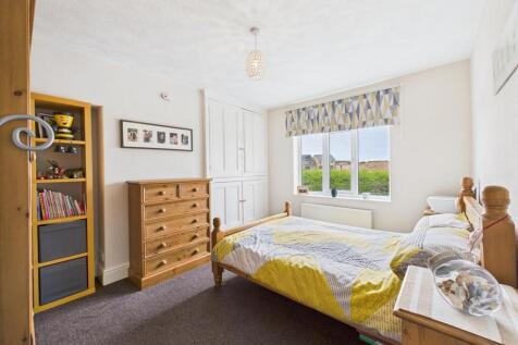Bedroom: