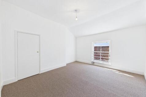 Bedroom: