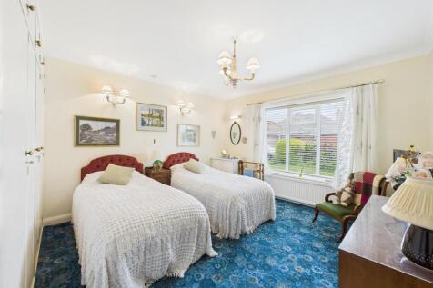 Bedroom: