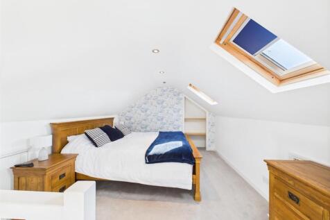 Bedroom: