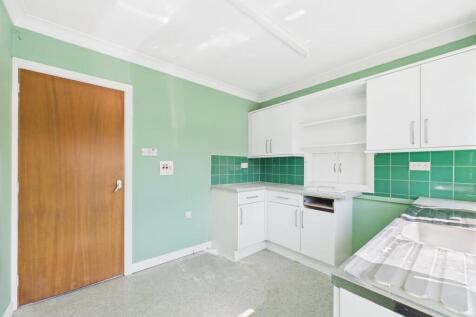 Kitchen: