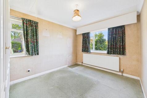 Bedroom: