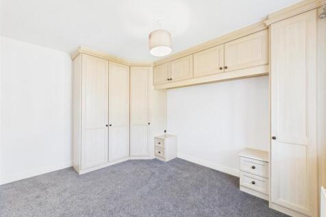 Bedroom: