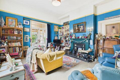 Sitting room: