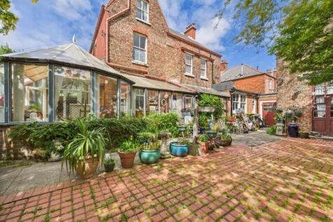 Garden:
