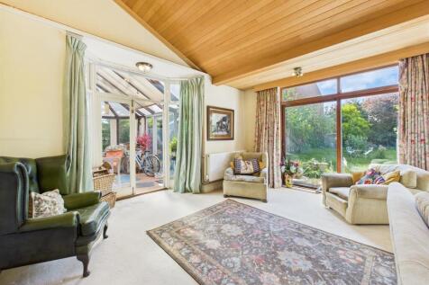 Lounge: