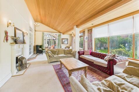 Lounge: