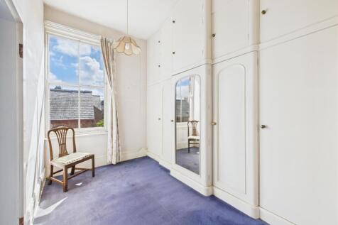 Dressing area: