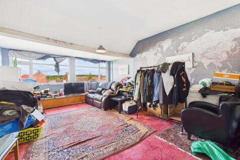 Bedroom: