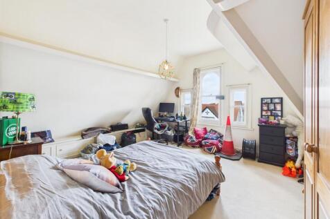 Bedroom: