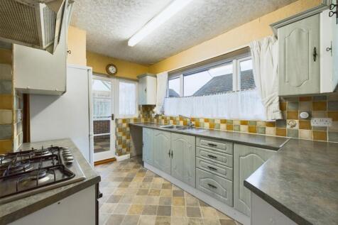 Kitchen: