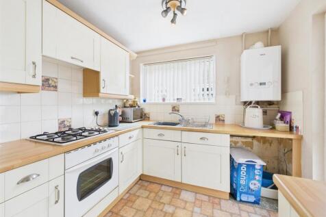 Kitchen: