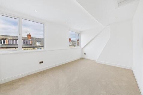 Bedroom: