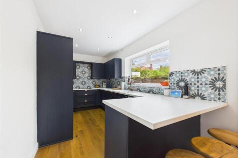 Open plan kitchen/diner: