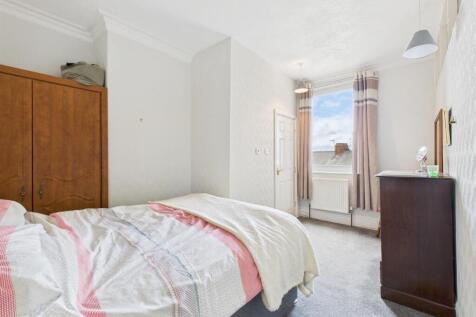 Bedroom: