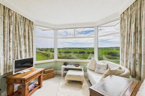 Bedroom: