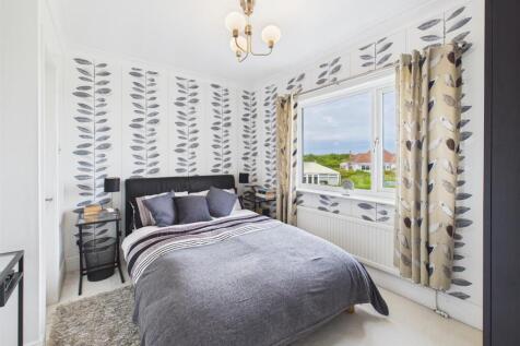 Bedroom: