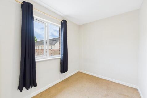 Bedroom: