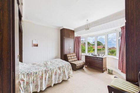 Bedroom: