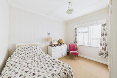 Bedroom: