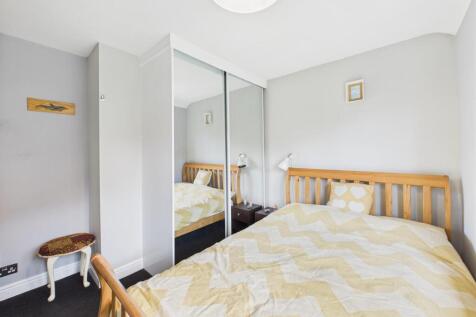 Bedroom: