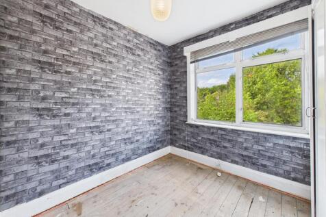 Bedroom: