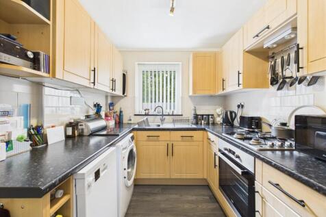 Kitchen:
