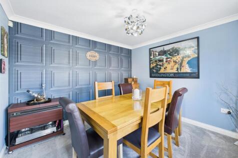 Kitchen: