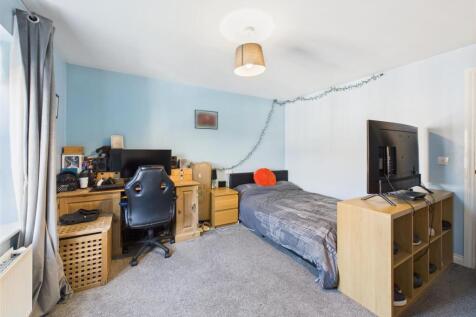 Bedroom: