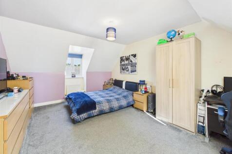 Bedroom: