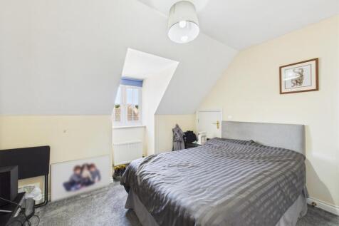 Bedroom: