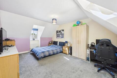 Bedroom: