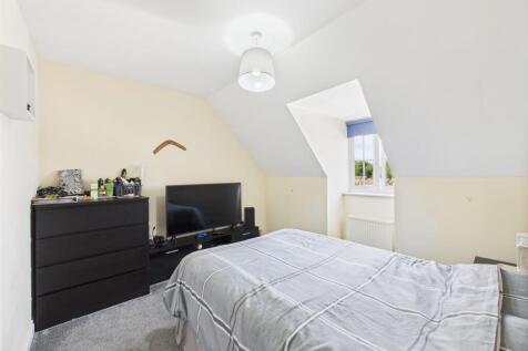 Bedroom: