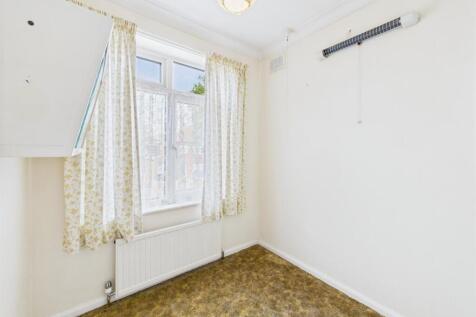 Bedroom: