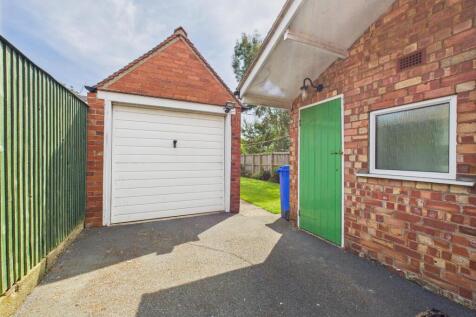 Garage: