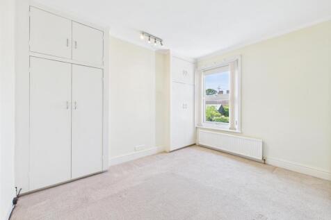Bedroom: