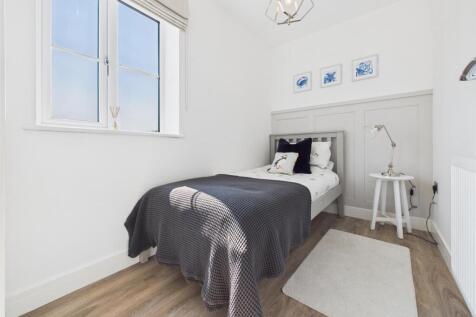 Bedroom:
