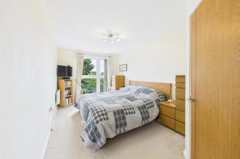 Bedroom: