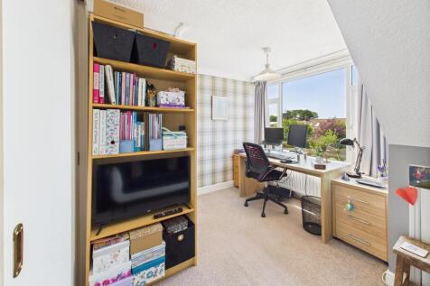 Bedroom: